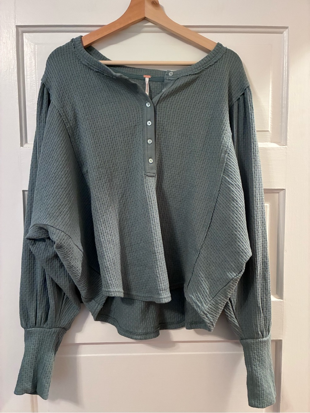 Free People We The Free Quinn Henley Long Sleeve Thermal Knit Top Jade Ash L - Picture 4 of 10
